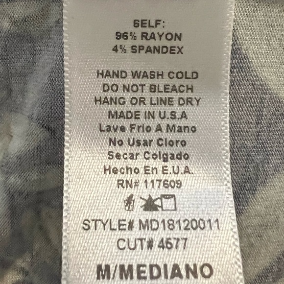 Mimi & Daphne Blue Floral 3/4 Sleeve Pleated Fit & Flare maxi dress size M - Picture 6 of 9